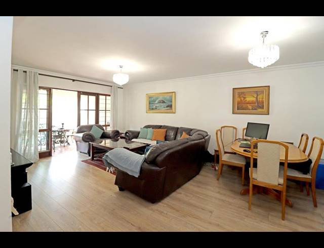 2 BEDROOM TOWNHOUSE FOR SALE IN EDENBURG